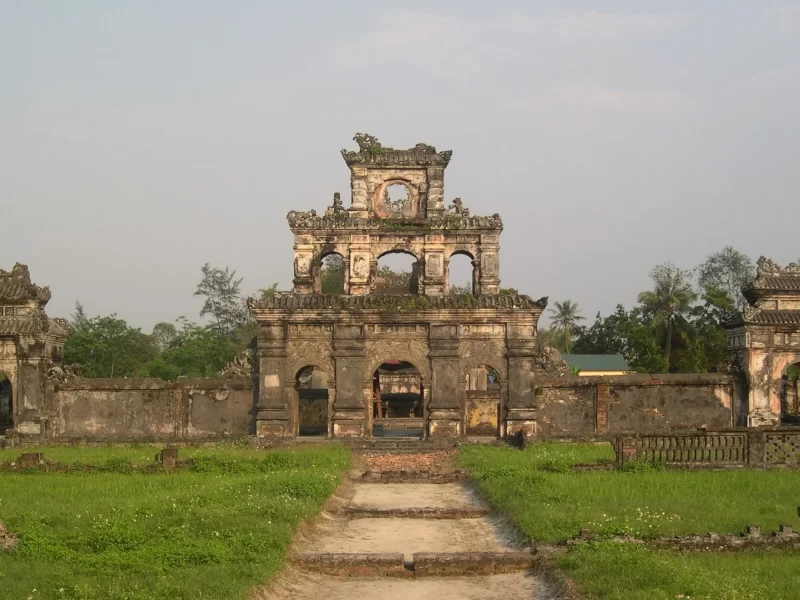 Duc Duc Tomb is the final resting place of Emperor Duc Duc and his family (Source: Collected) Duc Duc Tomb is the final resting place of Emperor Duc Duc and his family (Source: Collected)