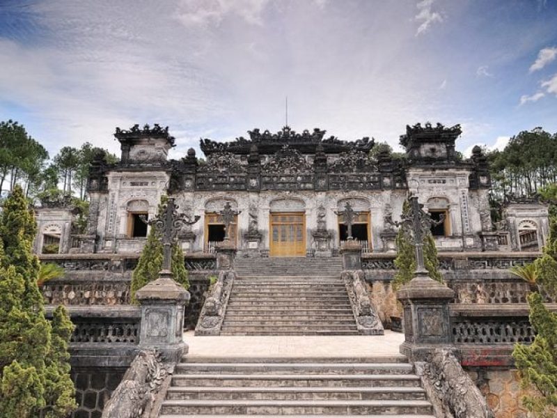 Khai Dinh Tomb is one of the best tombs in Hue to admire (Source: Collected) Khai Dinh Tomb is one of the best tombs in Hue to admire (Source: Collected)