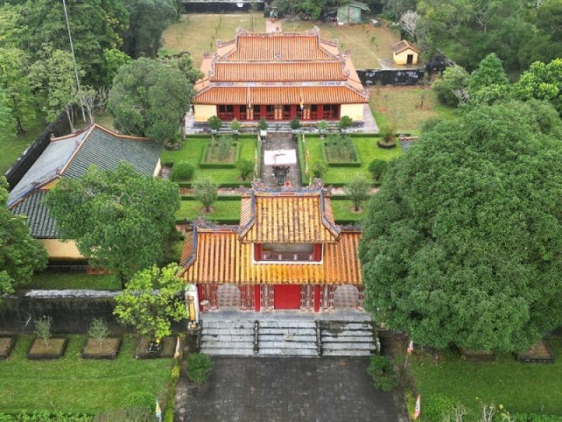 Tomb of King Gia Long as viewed from above Source: Collected) Tomb of King Gia Long as viewed from above Source: Collected)