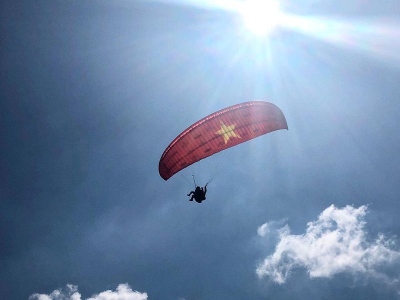 Paragliding in Khau Pha - Photo: Instagram @le.thu.phuong