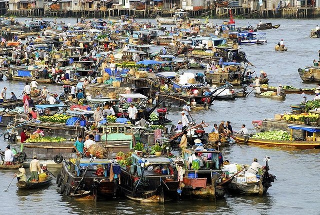 Nga Nam Floating Market: Five-Way Waterway, Mekong
