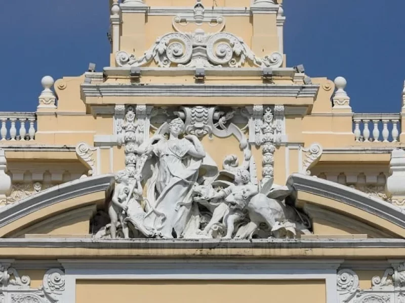 Even after decades, the sculptures outside the People's Committee Building are still in good condition