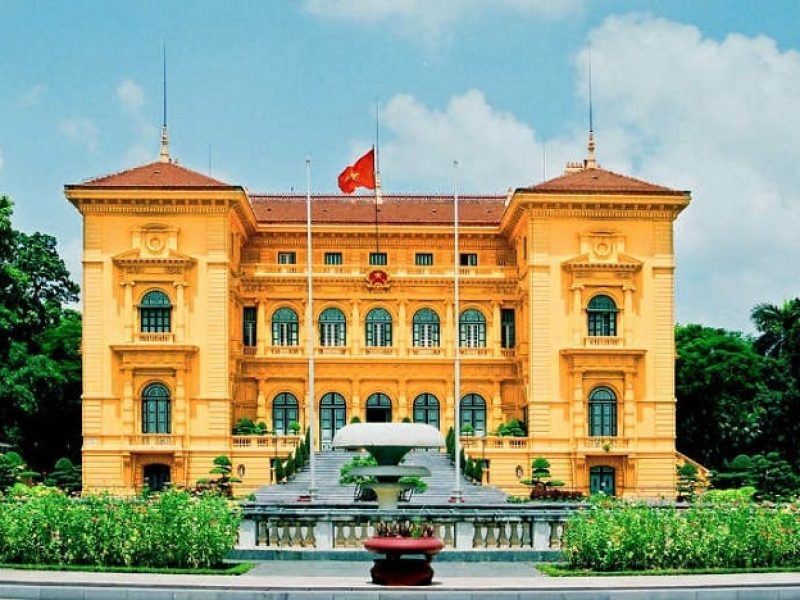 Presidential Palace Hanoi is a popular tourist attraction for both domestic and foreign visitors