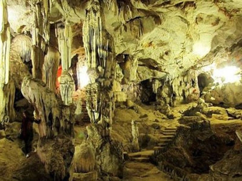 Stalactites inside Son Moc Huong Cave in Moc Chau