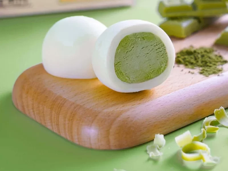 A pleasant combination of Trang Tien Ice Cream and mochi (Source: Collected) A pleasant combination of Trang Tien Ice Cream and mochi (Source: Collected)