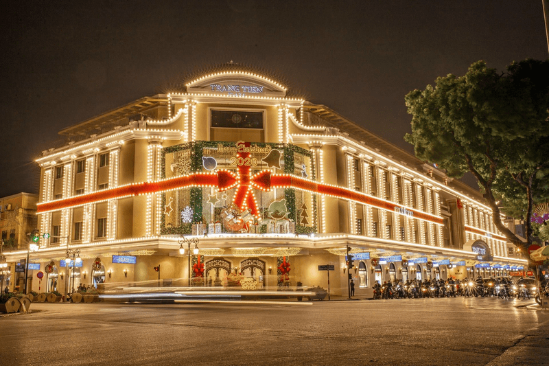 Trang Tien Plaza Hanoi: Shopping, Dining & Fun