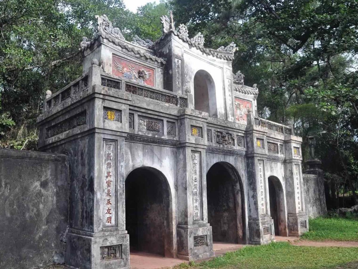 Tu Hieu Pagoda: A Sacred Buddhist Sanctuary in Hue
