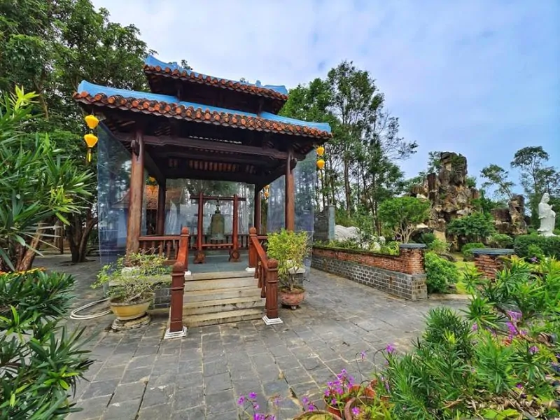 an Duc Pagoda in Hoi An features valuable antiques (Source: Collected)