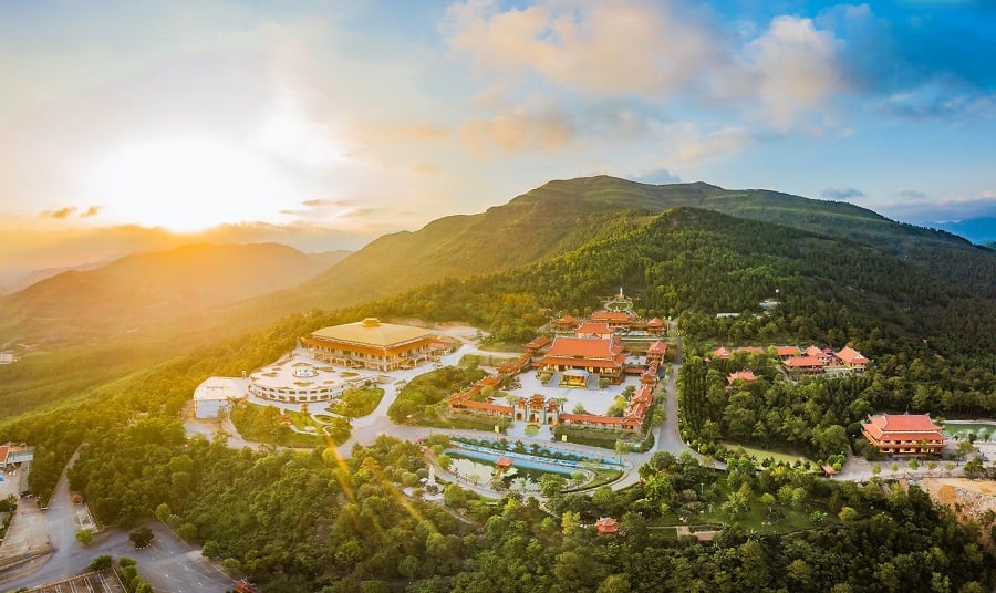 Ba Vang Pagoda: The Spiritual Heart of Quang Ninh