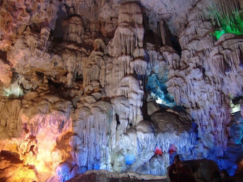 Dau Go Cave is associated with many mysterious and attractive legends (Source: Collected) Dau Go Cave is associated with many mysterious and attractive legends (Source: Collected)