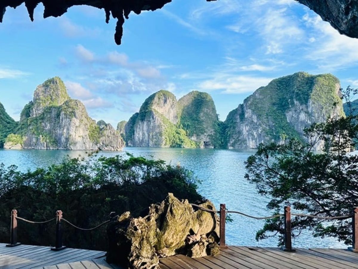 Ha Long Bay Weather in February: What to Do & Tips