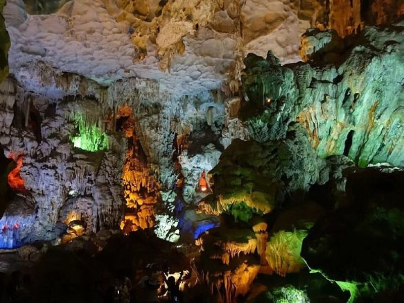 Thien Cung Cave: A Must-See Destination in Ha Long Bay Thien Cung Cave: A Must-See Destination in Ha Long Bay