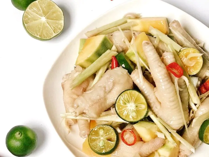 Chân Gà Sả Ớt (Chicken Feet with Lemongrass and Chili) Chân Gà Sả Ớt (Chicken Feet with Lemongrass and Chili)