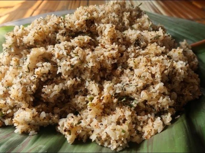 Sticky Rice with Ant Eggs - Source: Dien May Xanh
