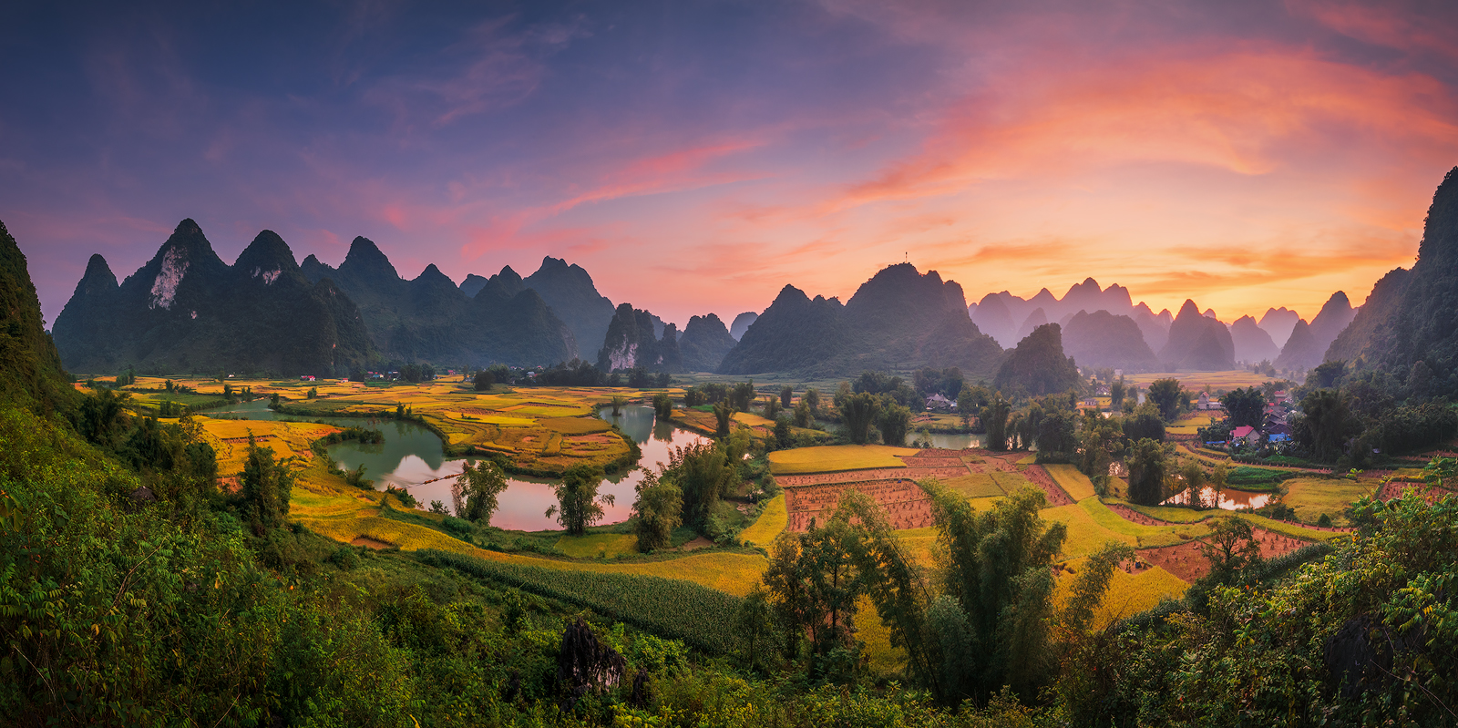 Vietnam Attractions Banner
