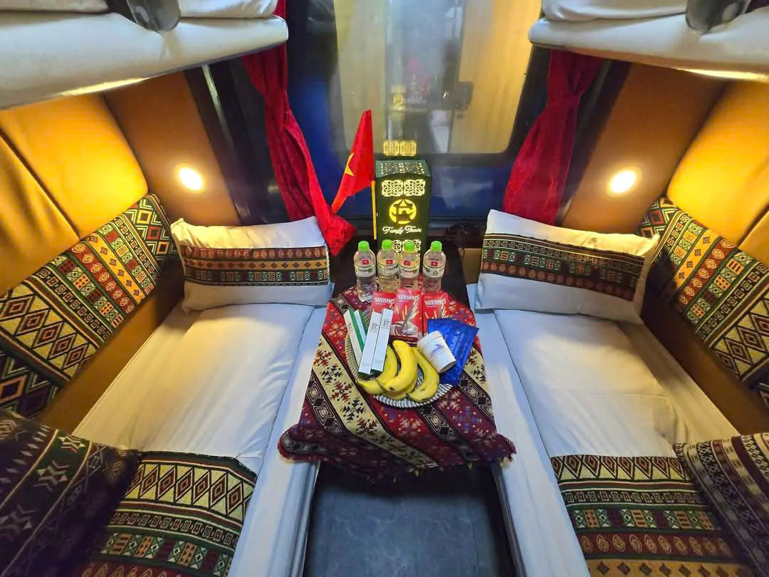 Sapa – Hanoi Train SP8 | Daily Private Cabins