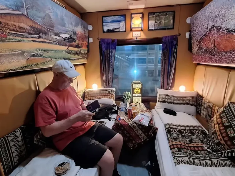 SP8 Train VIP Cabin Traveler | Vietnam Discovery Tours