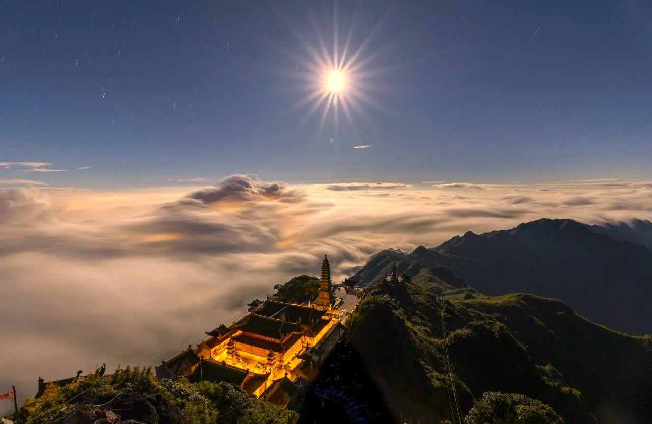 Fansipan in Sa Pa is stunning this season in december (2)