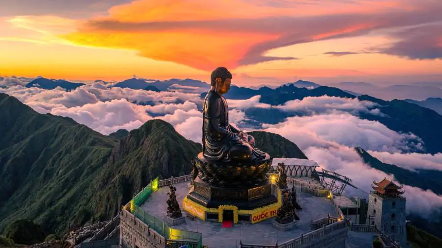 Fansipan in Sa Pa is stunning this season in december (4)